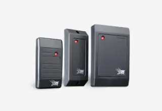 Controles RF MicroCLIK de DoorKing para apertura de portones y barreras